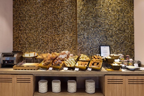 Radisson Hotel Kandy image 7