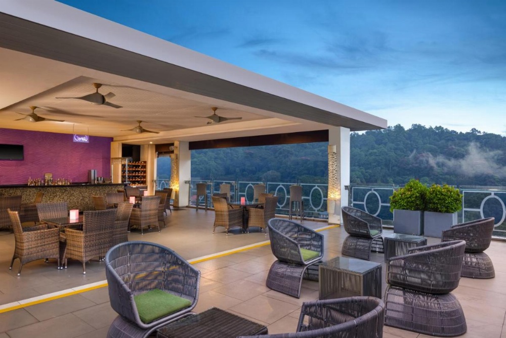 Radisson Hotel Kandy Image 11